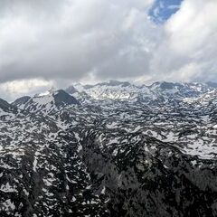 Verortung via Georeferenzierung der Kamera: Aufgenommen in der Nähe von Gemeinde Ramsau am Dachstein, 8972, Österreich in 2400 Meter